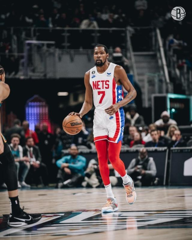 1671418736944066294.jpg a5200b89ly1h98u7vtsr8j20k00p0jtx.jpg